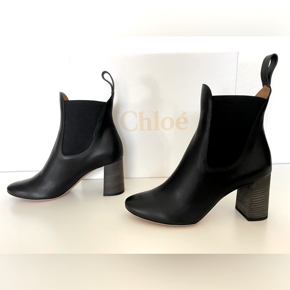 NIB CHLOE BLACK LEATHER CHELSEA STYLE ANKLE BOOTS SHOES BOOTIES SIZE 37.5 - Picture 2 of 10